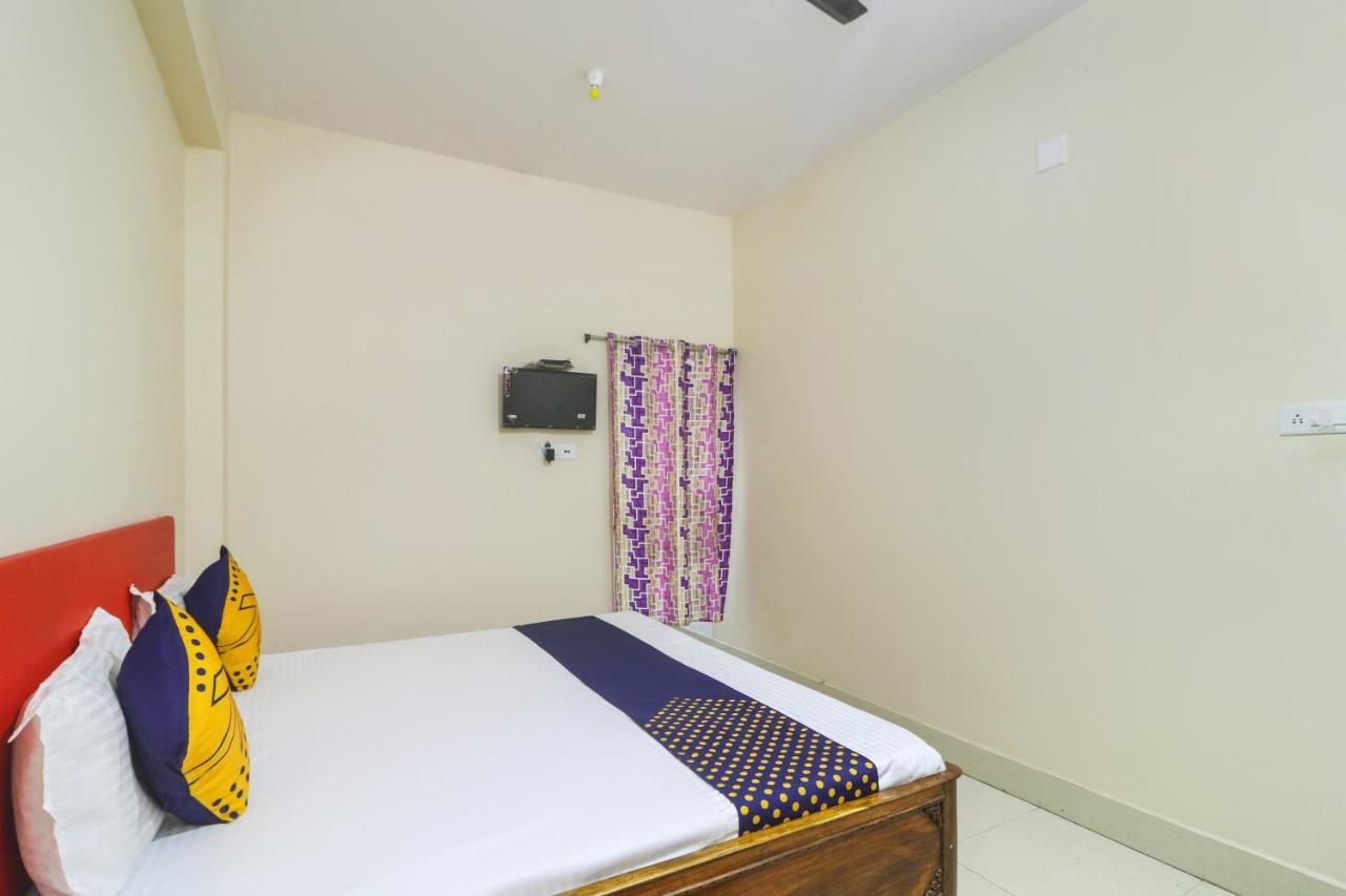 Spot On 68151 Prafulla Palace Jatani Exterior photo