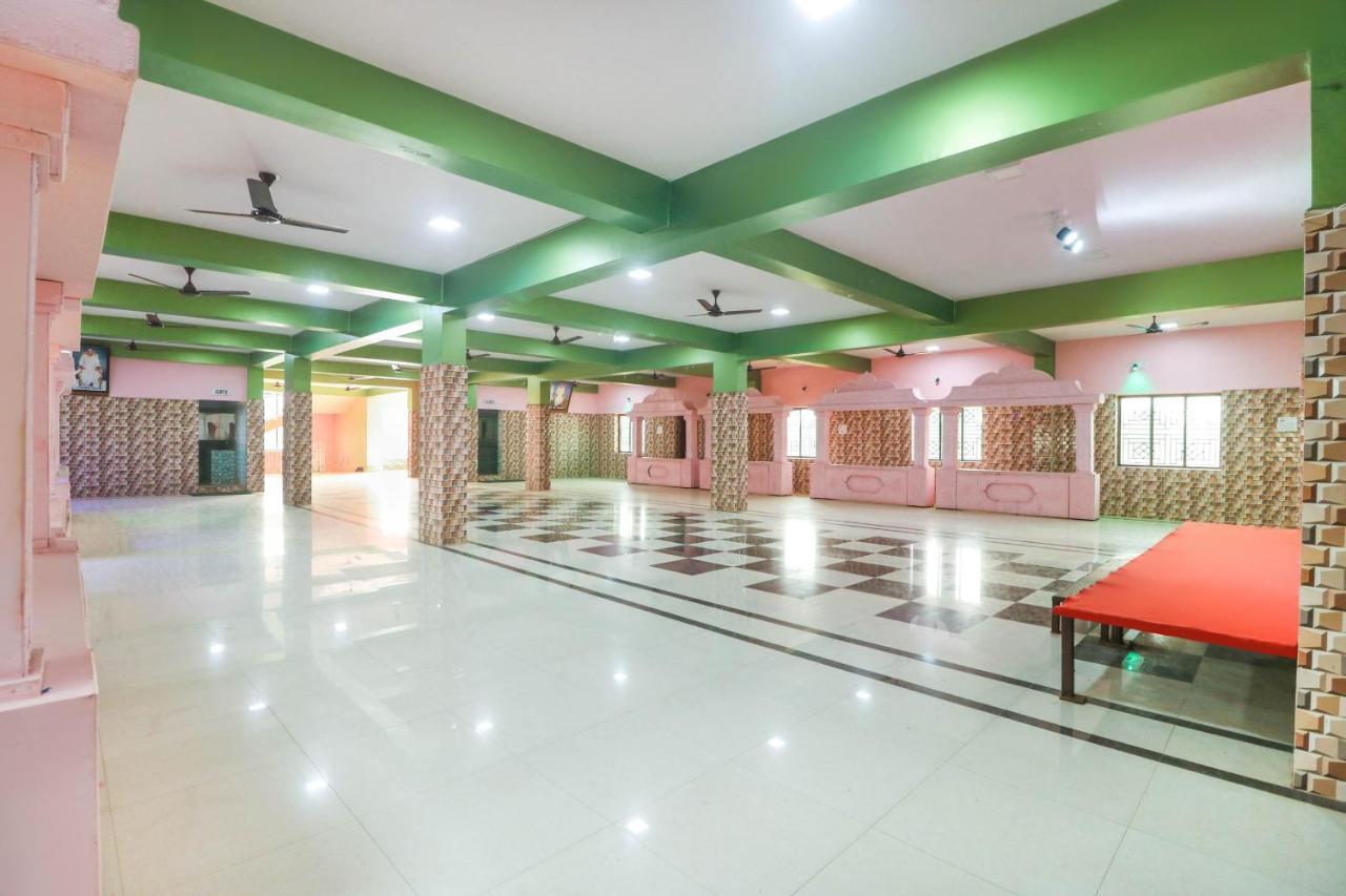 Spot On 68151 Prafulla Palace Jatani Exterior photo