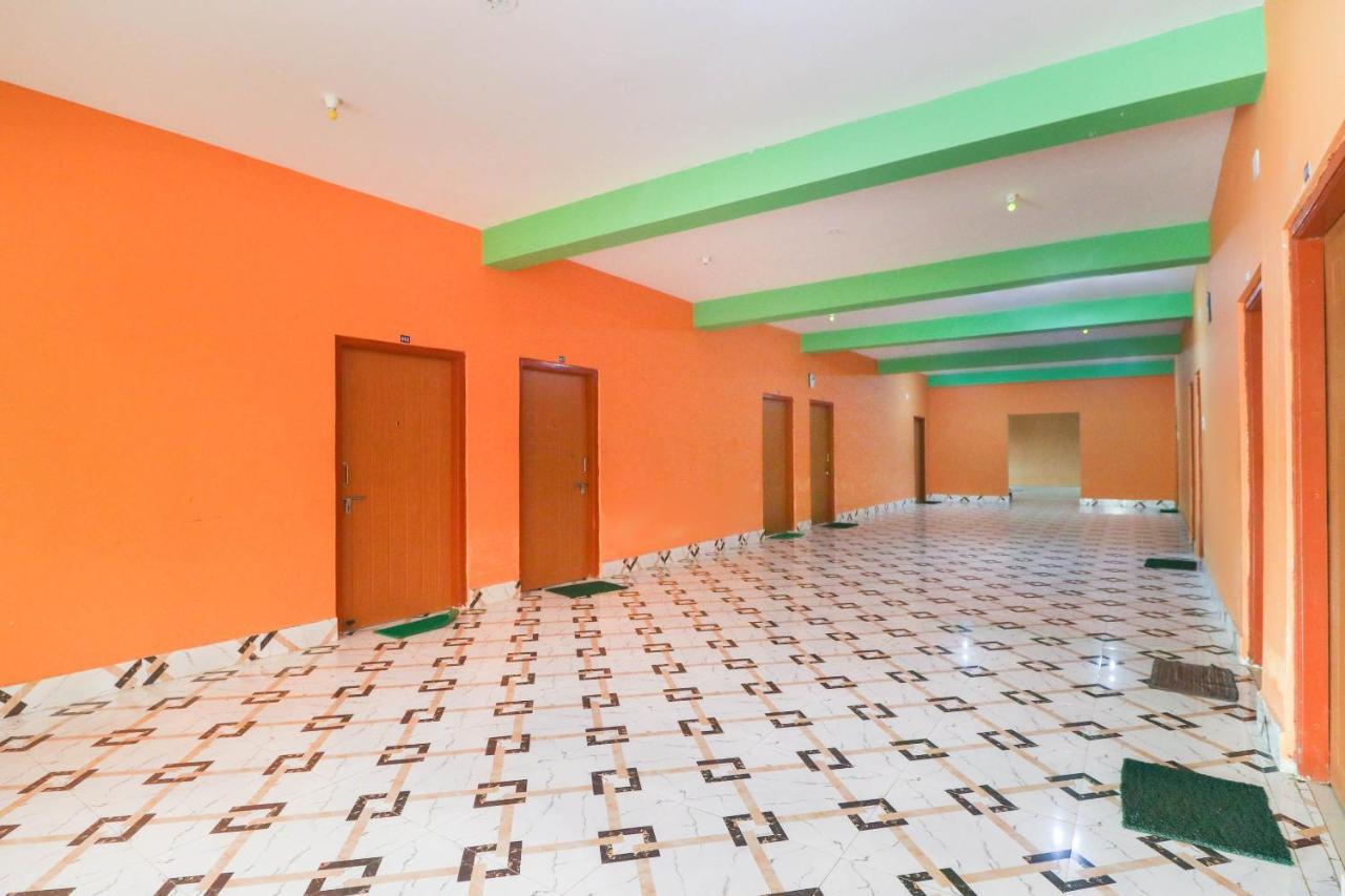 Spot On 68151 Prafulla Palace Jatani Exterior photo